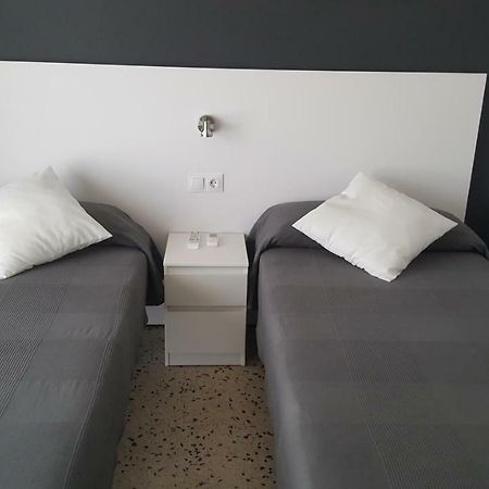 Hostal Can Joanet Cambrils Exterior photo