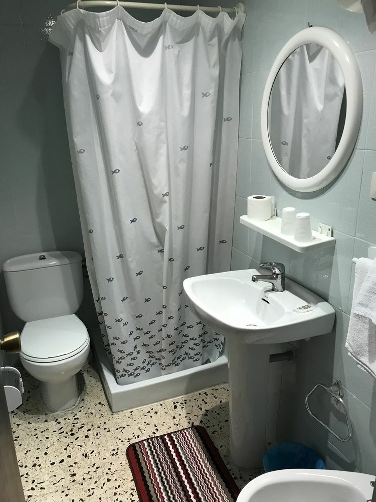Hostal Can Joanet Cambrils Exterior photo