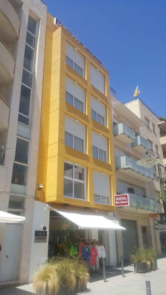 Hostal Can Joanet Cambrils Exterior photo